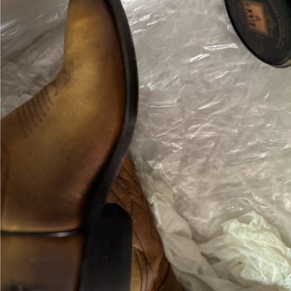 Frye Billy Pull On Women Dark Brown Cowboy Western Boots with Distressed Leather - Picture 5 of 5